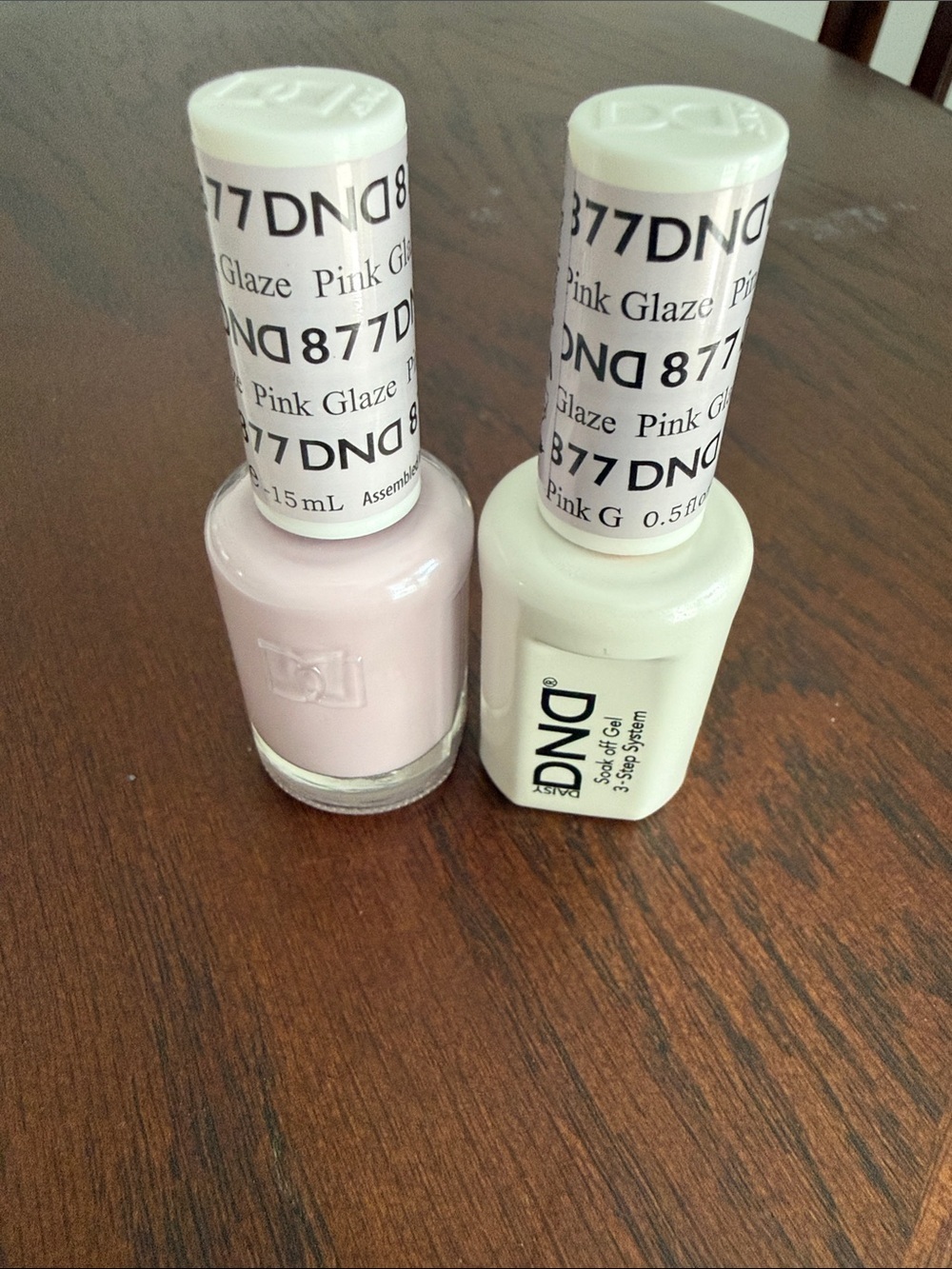 DND Daisy Soak Off Gel Nail Polish - Pink Glaze